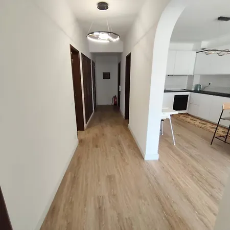 شقة Dos Aveiros, T1 Renovado A 5 Minutos Da - البوفيرا