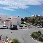 Dos Aveiros, T1 Renovado A 5 Minutos Da - *