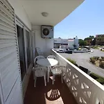 דירה Dos Aveiros, T1 Renovado A 5 Minutos Da - *