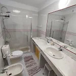 Dos Aveiros, T1 Renovado A 5 Minutos Da - *