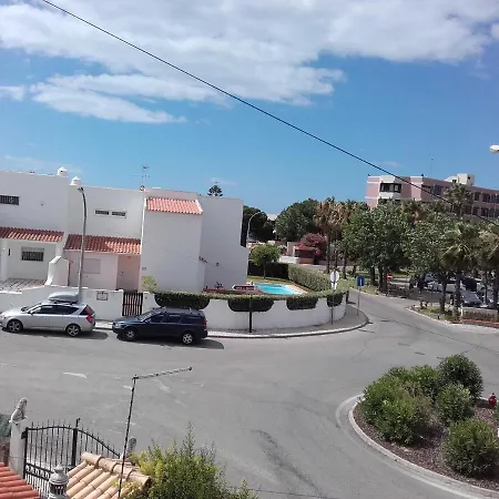 Dos Aveiros, T1 Renovado A 5 Minutos Da - *