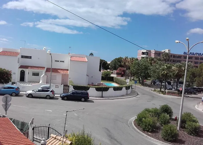 Dos Aveiros, Renovated And Cosy One-bedroom Flat - *