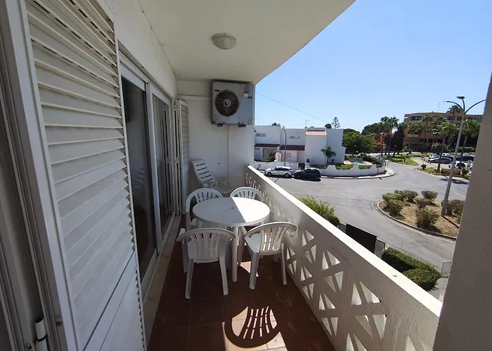 شقة Dos Aveiros, Renovated And Cosy One-bedroom Flat - *