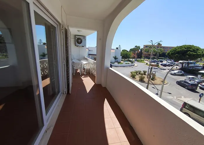 شقة Dos Aveiros, Renovated And Cosy One-bedroom Flat -